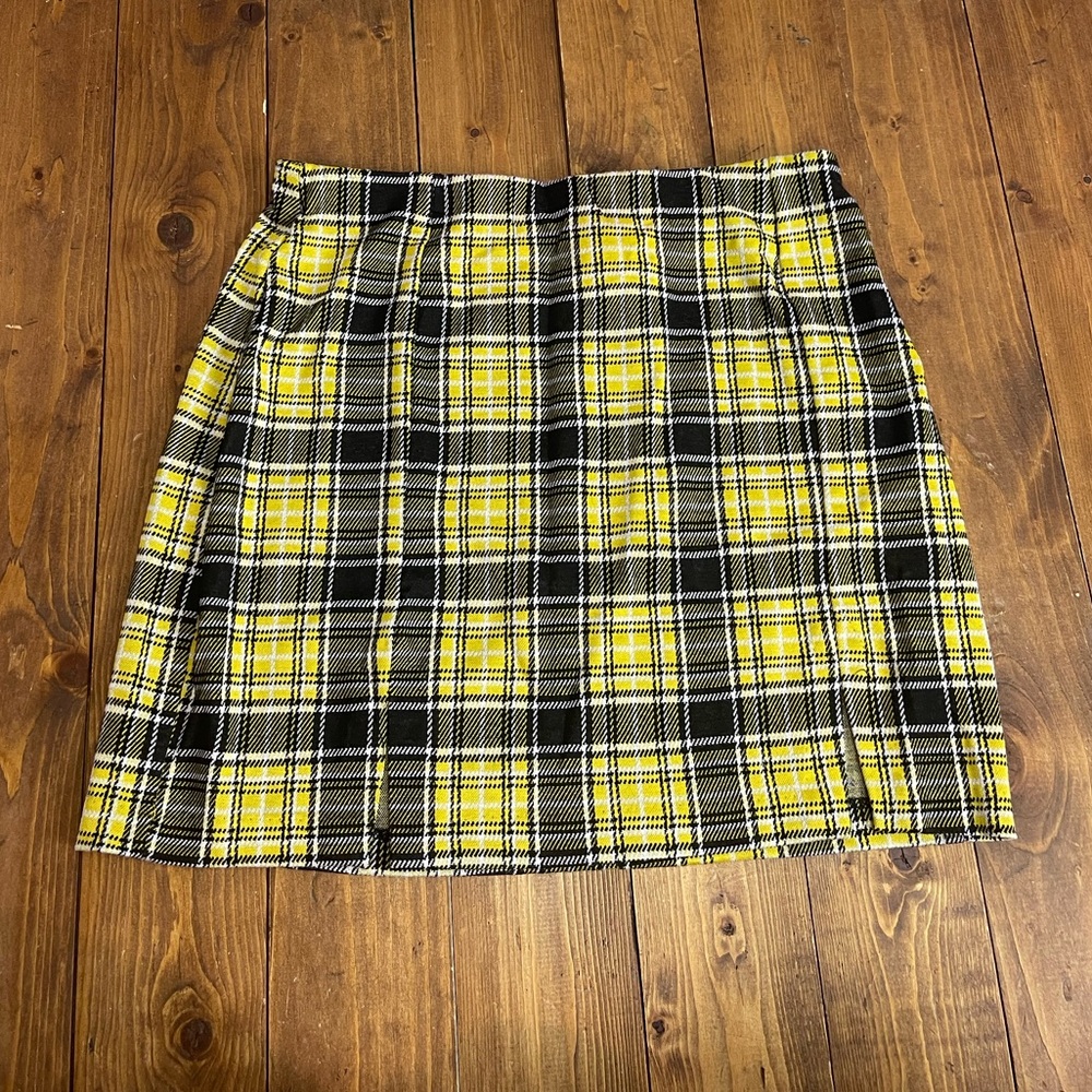 H&M divided yellow and black plaid mini skirt size small